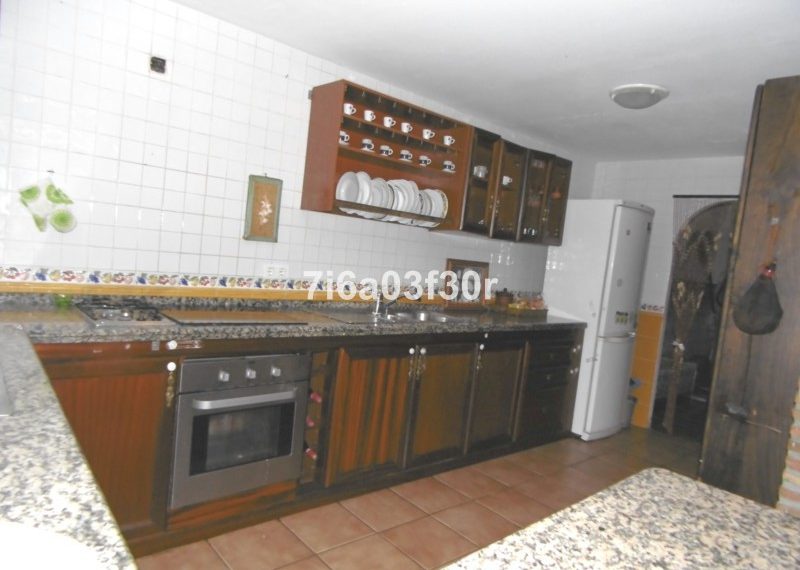R3790390-Villa-For-Sale-San-Pedro-de-Alcantara-Finca-3-Beds-270-Built-19