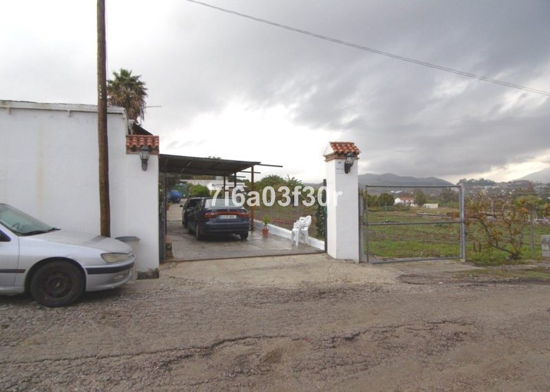 R3790390-Villa-For-Sale-San-Pedro-de-Alcantara-Finca-3-Beds-270-Built-4