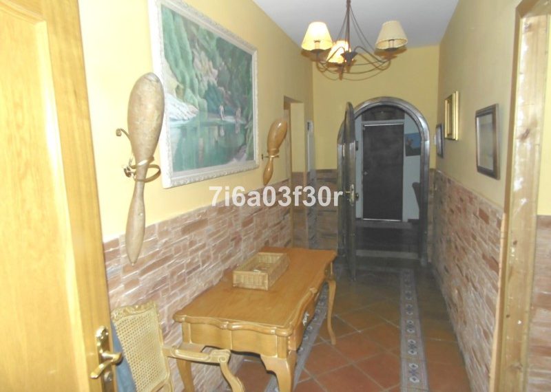 R3790390-Villa-For-Sale-San-Pedro-de-Alcantara-Finca-3-Beds-270-Built-8