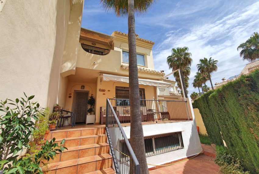 R4050277-Townhouse-For-Sale-Costabella-Terraced-4-Beds-211-Built
