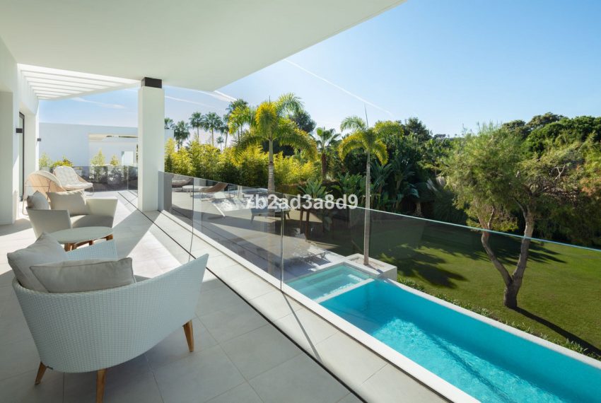 R4225717-Villa-For-Sale-Nueva-Andalucia-Detached-5-Beds-888-Built-15