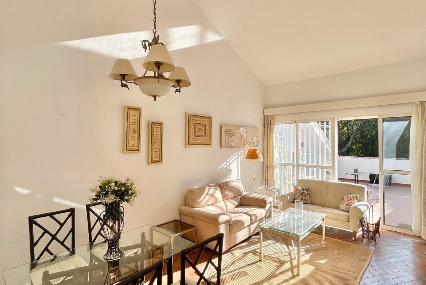 R4233046-Apartment-For-Sale-Nueva-Andalucia-Penthouse-2-Beds-109-Built-3