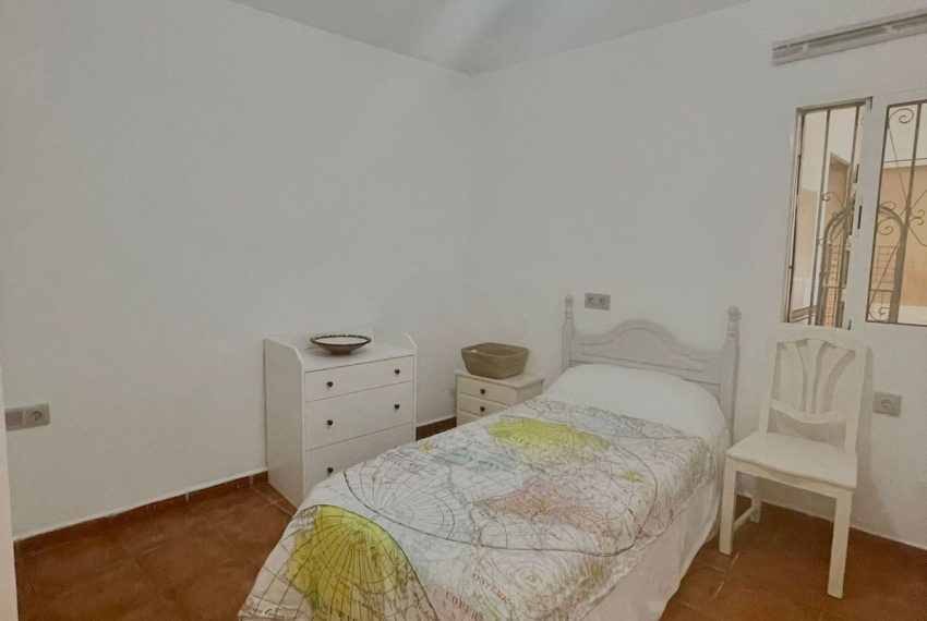 R4255846-Apartment-For-Sale-San-Pedro-de-Alcantara-Ground-Floor-2-Beds-76-Built-3