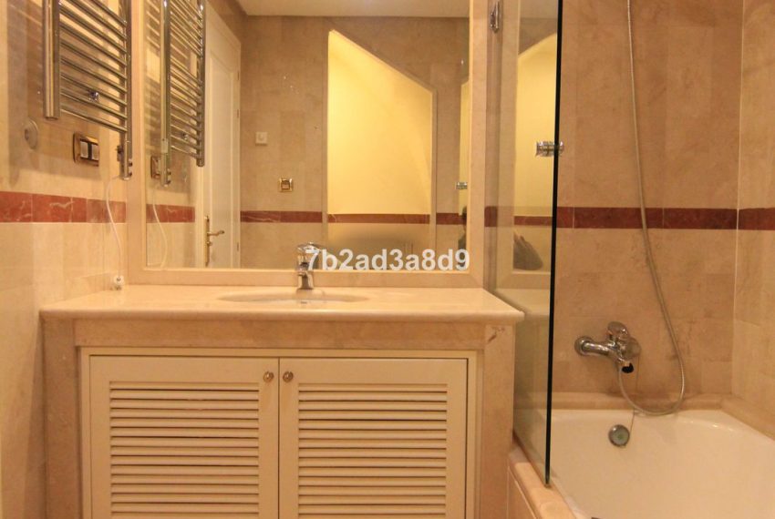 R4266205-Apartment-For-Sale-Puerto-Banus-Penthouse-5-Beds-475-Built-12