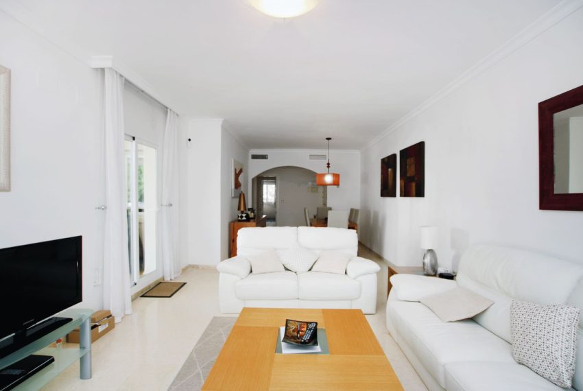 R4292023-Apartment-For-Sale-Elviria-Middle-Floor-3-Beds-145-Built-2