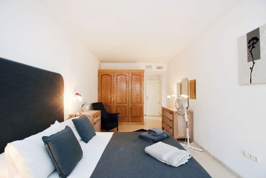 R4292023-Apartment-For-Sale-Elviria-Middle-Floor-3-Beds-145-Built-7