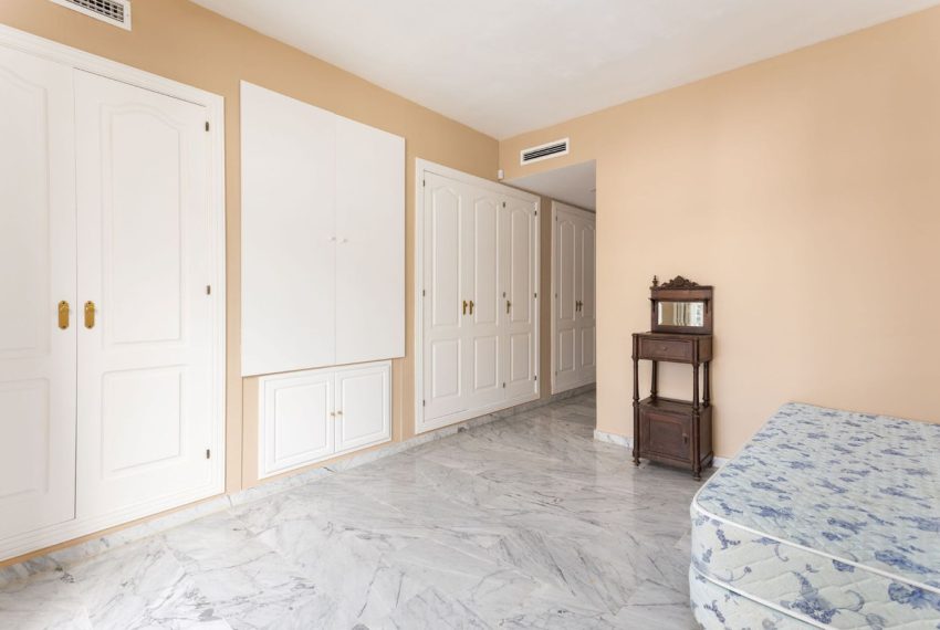 R4309432-Apartment-For-Sale-Guadalmina-Baja-Middle-Floor-4-Beds-195-Built-12
