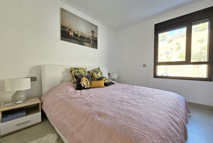 R4345756-Apartment-For-Sale-La-Quinta-Middle-Floor-3-Beds-114-Built-9