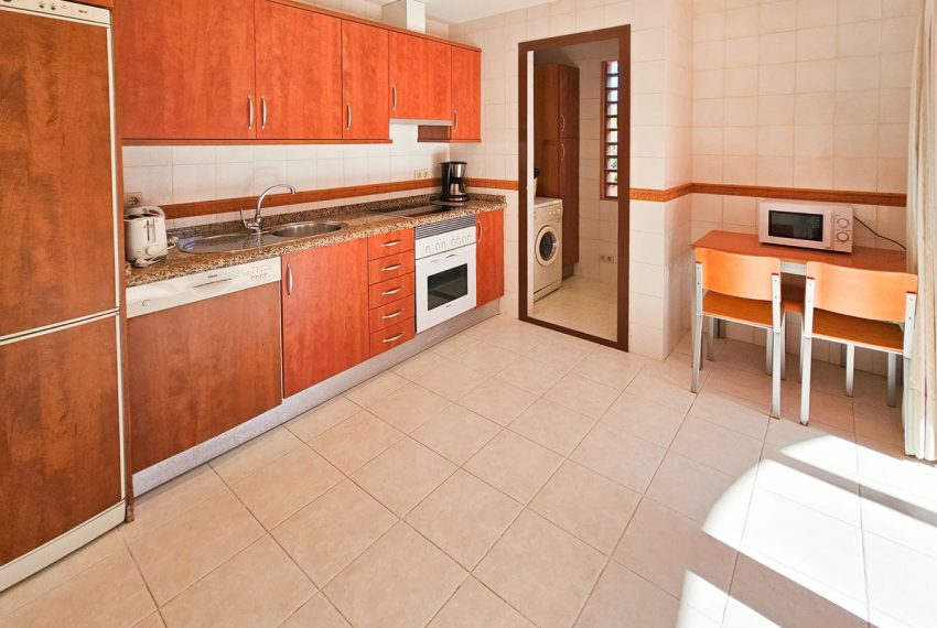 R4392001-Apartment-For-Sale-Nueva-Andalucia-Duplex-2-Beds-119-Built-3