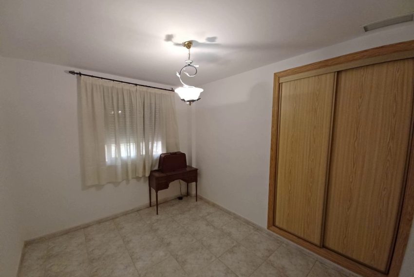 R4422046-Apartment-For-Sale-Coin-Middle-Floor-3-Beds-138-Built-15