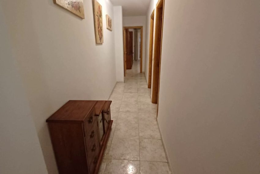 R4422046-Apartment-For-Sale-Coin-Middle-Floor-3-Beds-138-Built-5