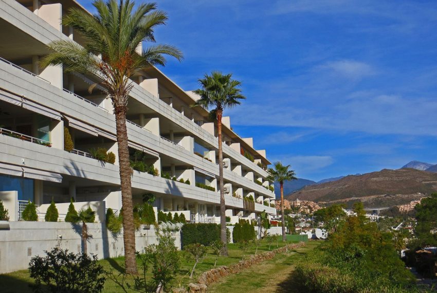 R4556629-Apartment-For-Sale-Nueva-Andalucia-Middle-Floor-2-Beds-130-Built-12