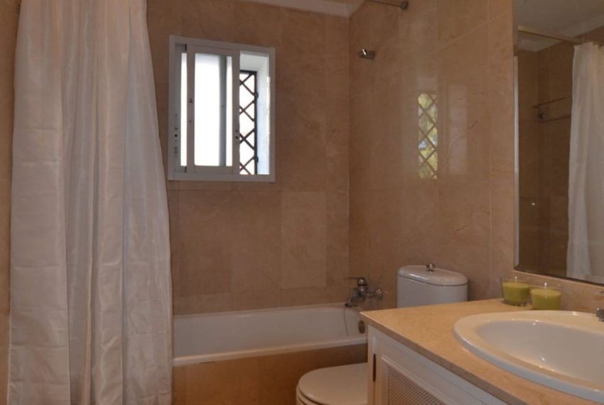 R4576927-Apartment-For-Sale-Nueva-Andalucia-Ground-Floor-2-Beds-105-Built-15
