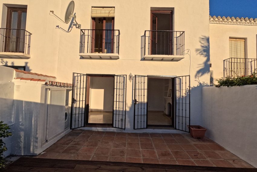R4578340-Townhouse-For-Sale-Nueva-Andalucia-Terraced-2-Beds-95-Built-16