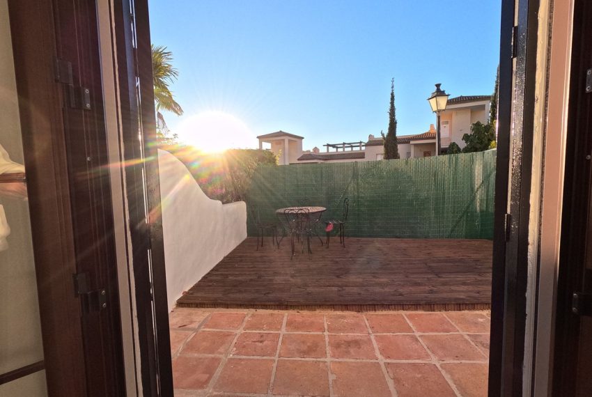 R4578340-Townhouse-For-Sale-Nueva-Andalucia-Terraced-2-Beds-95-Built-8