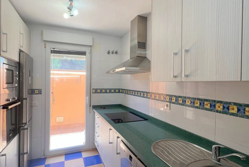 R4607269-Townhouse-For-Sale-Cabopino-Semi-Detached-4-Beds-178-Built-19