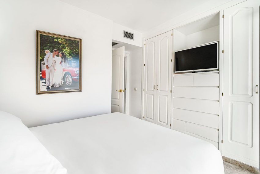 R4645831-Apartment-For-Sale-Nueva-Andalucia-Penthouse-2-Beds-72-Built-8