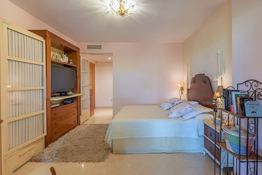 R4655656-Apartment-For-Sale-Estepona-Ground-Floor-2-Beds-120-Built-14