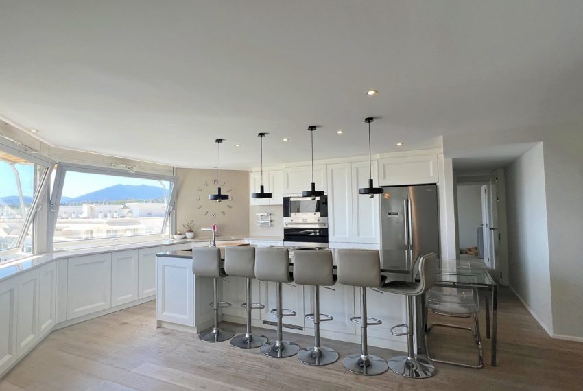 R4668838-Apartment-For-Sale-Marbella-Penthouse-3-Beds-162-Built-3