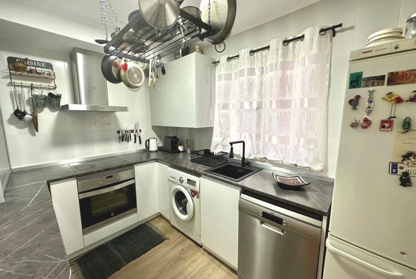 R4669054-Apartment-For-Sale-Estepona-Middle-Floor-3-Beds-98-Built-10