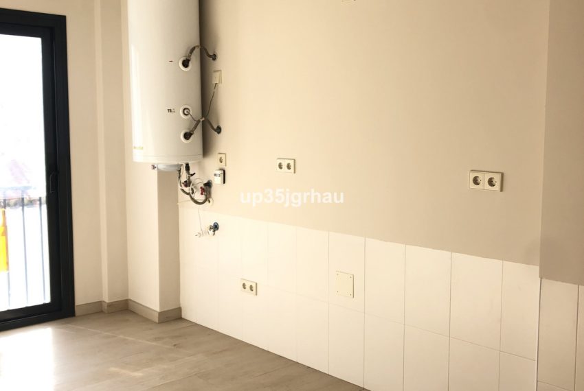 R4681201-Apartment-For-Sale-Estepona-Ground-Floor-4-Beds-128-Built-4