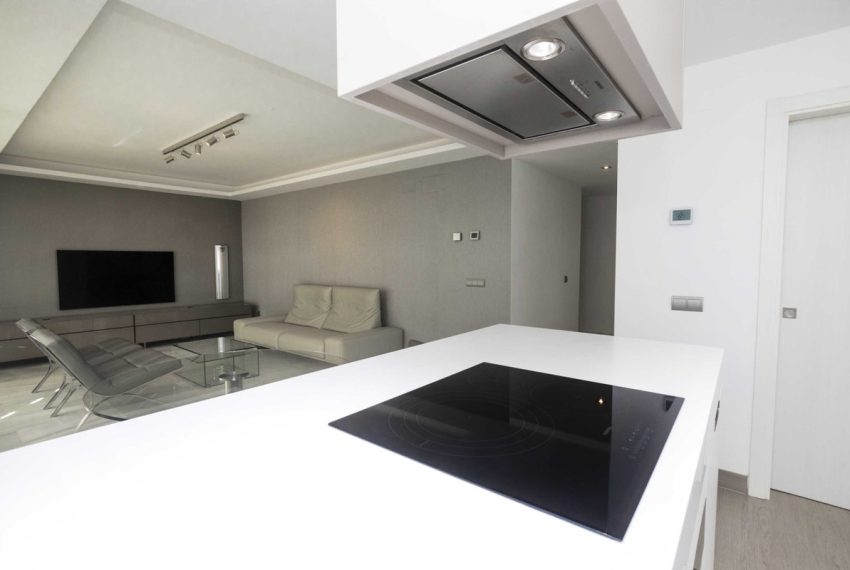 R3404251-Apartment-For-Sale-San-Pedro-de-Alcantara-Penthouse-3-Beds-123-Built-9