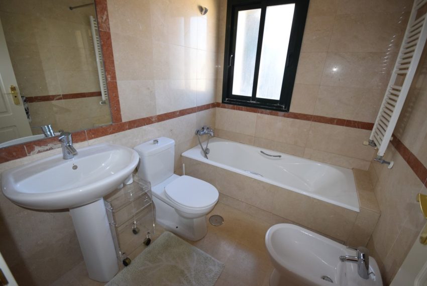 R3539410-Apartment-For-Sale-Nueva-Andalucia-Middle-Floor-2-Beds-127-Built-10