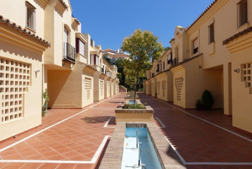 R3539410-Apartment-For-Sale-Nueva-Andalucia-Middle-Floor-2-Beds-127-Built-13