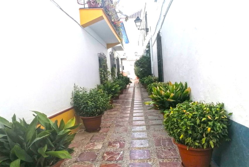 R3769111-Townhouse-For-Sale-Marbella-Terraced-5-Beds-219-Built-1
