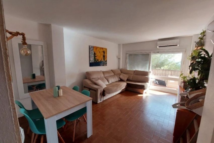R4120846-Apartment-For-Sale-Estepona-Middle-Floor-3-Beds-105-Built
