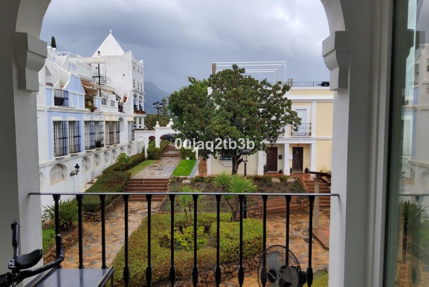 R4242037-Townhouse-For-Sale-Nueva-Andalucia-Terraced-3-Beds-156-Built