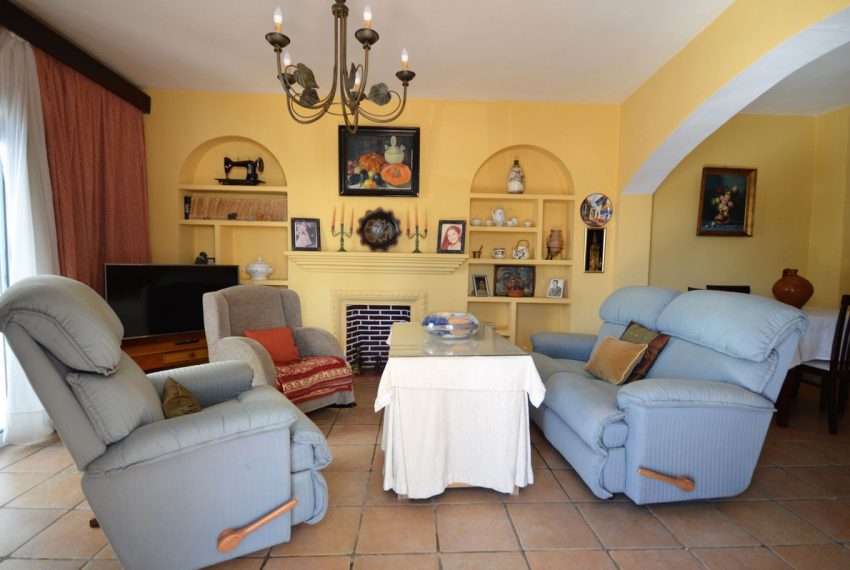 R4273129-Townhouse-For-Sale-Marbella-Terraced-4-Beds-151-Built-1