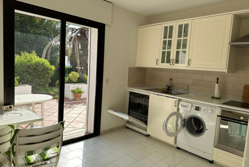 R4330330-Townhouse-For-Sale-Nueva-Andalucia-Terraced-2-Beds-130-Built-8