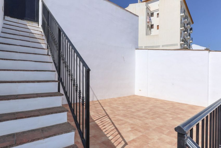 R4355728-Townhouse-For-Sale-Guaro-Terraced-4-Beds-210-Built-6