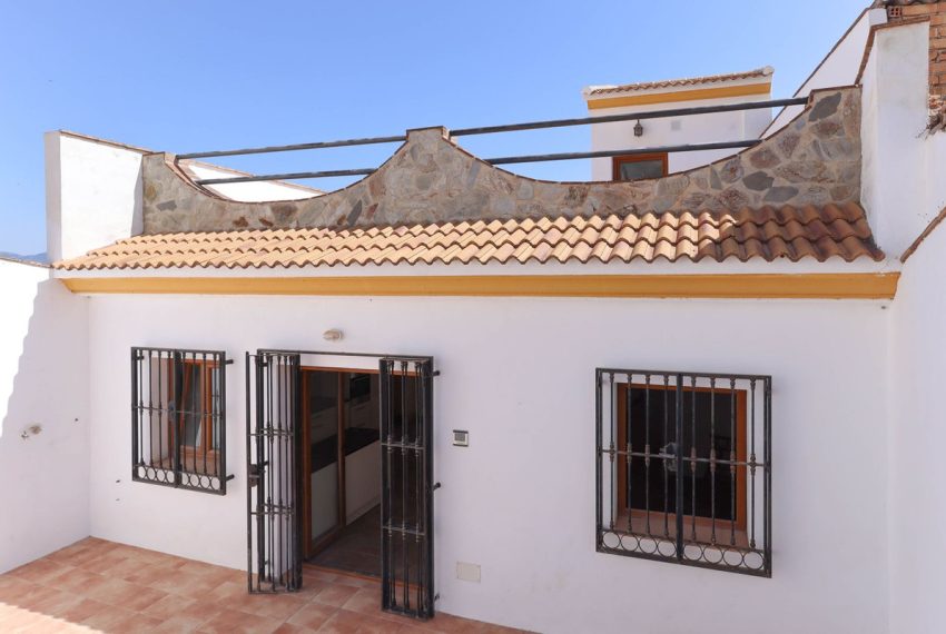 R4355728-Townhouse-For-Sale-Guaro-Terraced-4-Beds-210-Built-8
