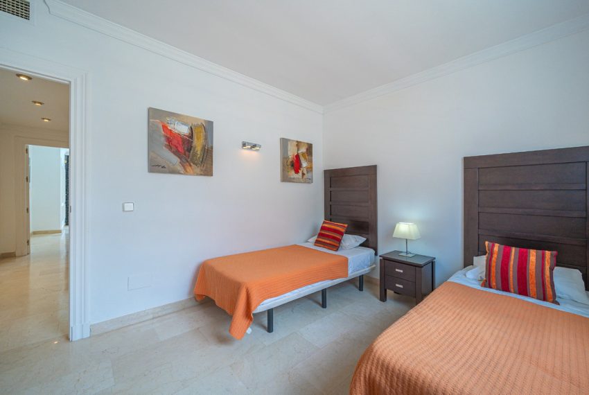 R4369717-Apartment-For-Sale-Nueva-Andalucia-Penthouse-Duplex-2-Beds-162-Built-11