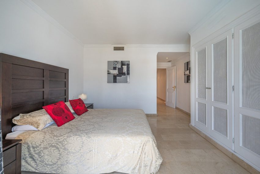 R4369717-Apartment-For-Sale-Nueva-Andalucia-Penthouse-Duplex-2-Beds-162-Built-12