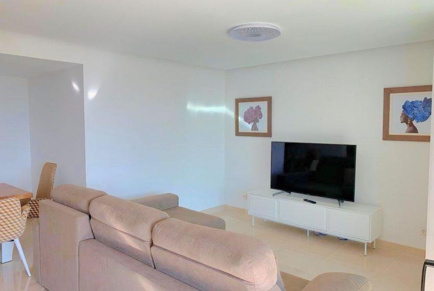 R4374805-Apartment-For-Sale-Nueva-Andalucia-Middle-Floor-3-Beds-117-Built-3