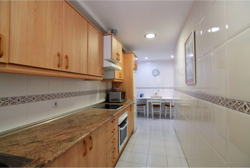 R4392865-Apartment-For-Sale-Nueva-Andalucia-Middle-Floor-3-Beds-130-Built-10