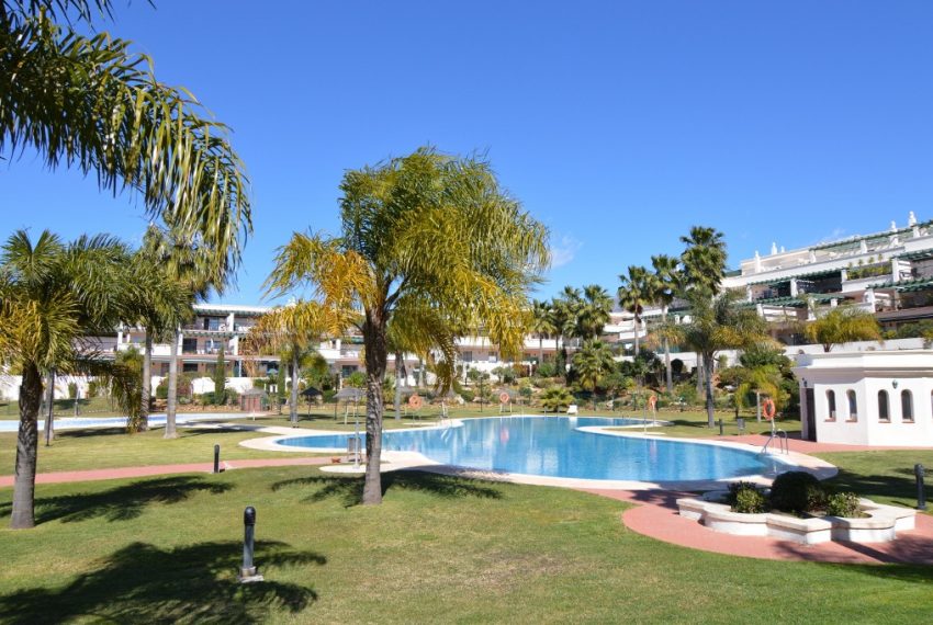 R4392865-Apartment-For-Sale-Nueva-Andalucia-Middle-Floor-3-Beds-130-Built-6