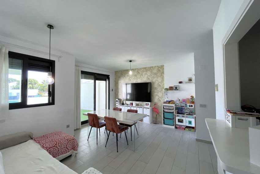 R4417807-Apartment-For-Sale-Estepona-Ground-Floor-2-Beds-80-Built-13
