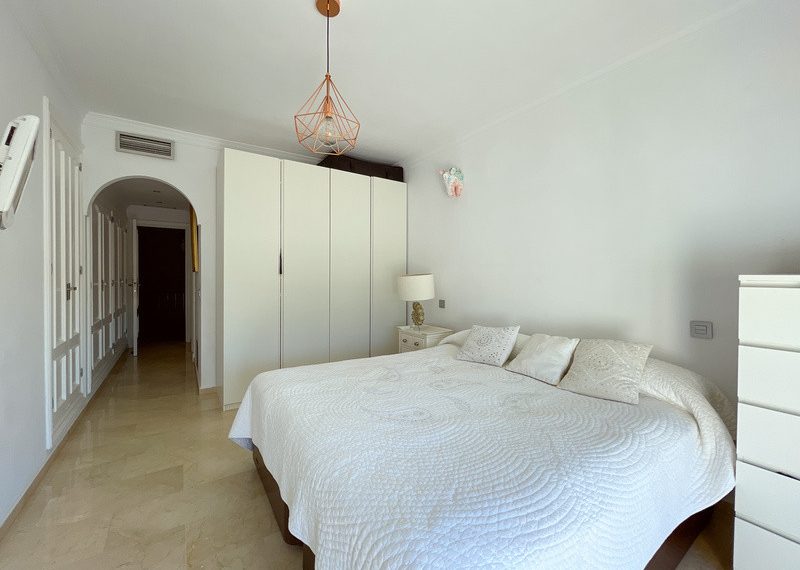R4419826-Townhouse-For-Sale-Nueva-Andalucia-Terraced-5-Beds-320-Built-19