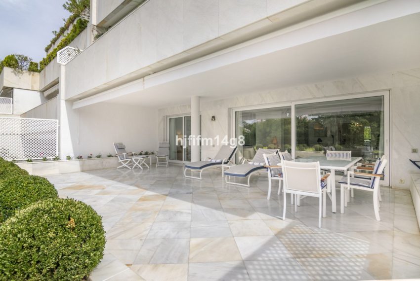 R4430677-Apartment-For-Sale-Nueva-Andalucia-Ground-Floor-3-Beds-167-Built-2