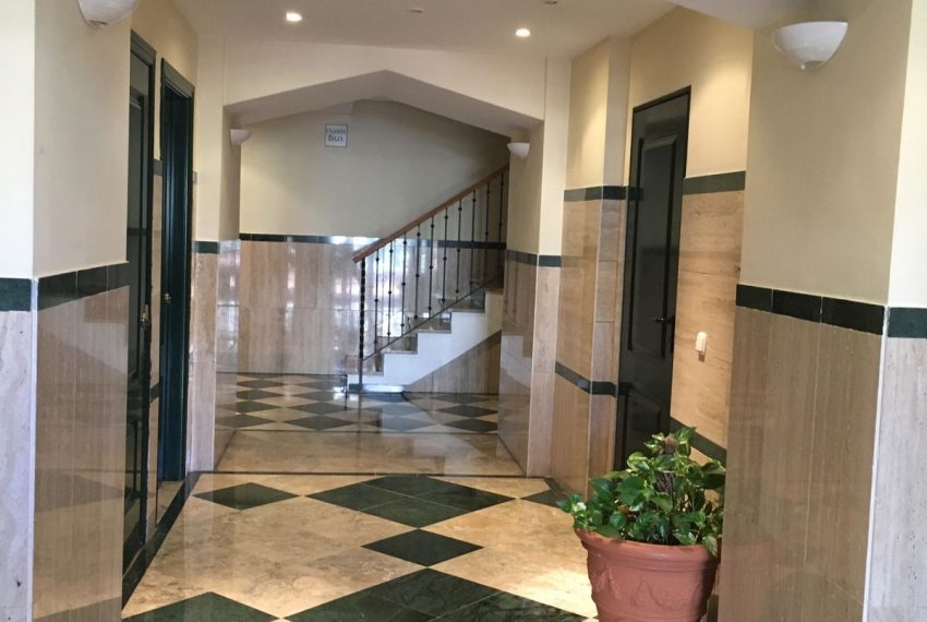 R4435933-Apartment-For-Sale-Nueva-Andalucia-Middle-Floor-2-Beds-75-Built-3