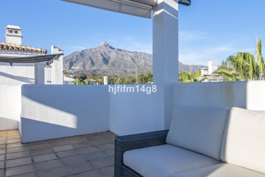 R4436701-Apartment-For-Sale-Nueva-Andalucia-Penthouse-2-Beds-141-Built-15