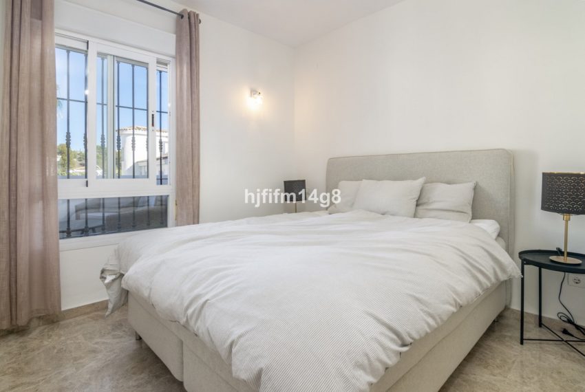 R4436701-Apartment-For-Sale-Nueva-Andalucia-Penthouse-2-Beds-141-Built-7