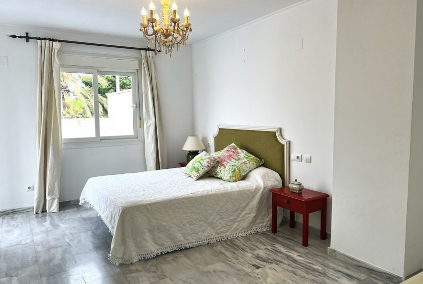 R4459048-Apartment-For-Sale-Nueva-Andalucia-Penthouse-3-Beds-165-Built-4