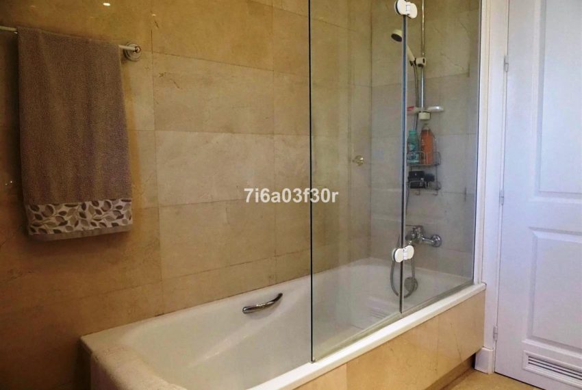 R4505203-Apartment-For-Sale-San-Pedro-de-Alcantara-Middle-Floor-3-Beds-155-Built-12