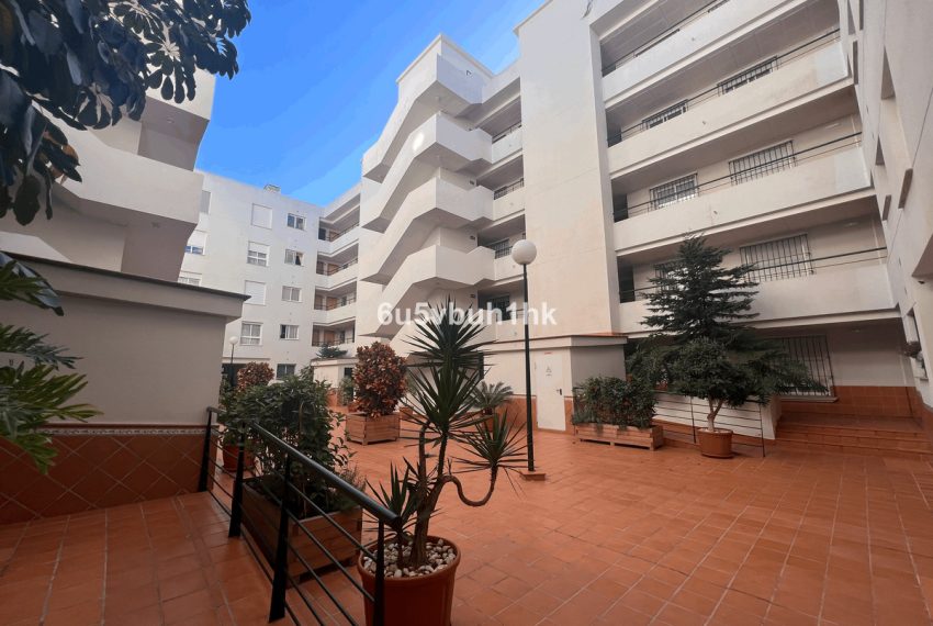 R4569979-Apartment-For-Sale-San-Pedro-de-Alcantara-Middle-Floor-1-Beds-73-Built-1