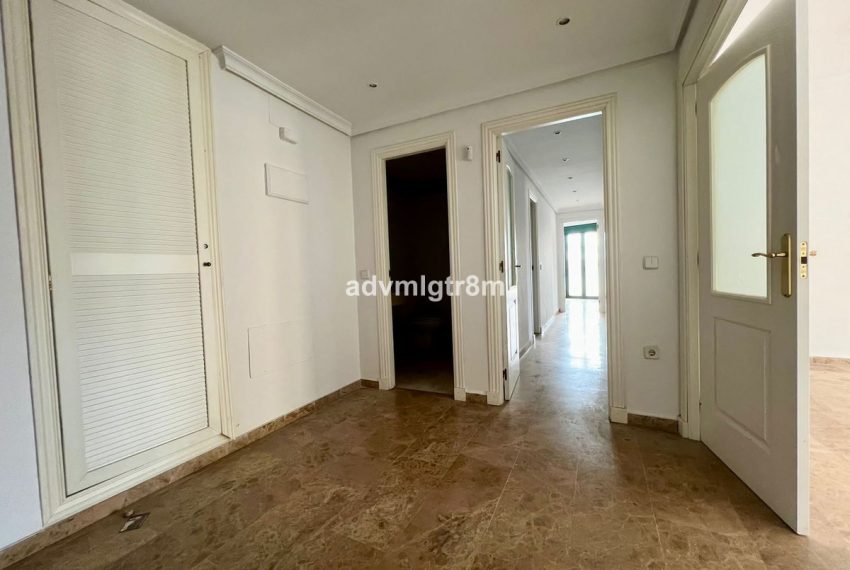 R4587532-Apartment-For-Sale-San-Pedro-de-Alcantara-Middle-Floor-3-Beds-127-Built-19